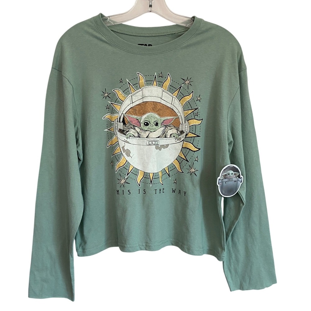 Star Wars Mandalorian Grogu Baby Yoda Long Sleeve Graphic‎ Tee Sage Green Jr. L